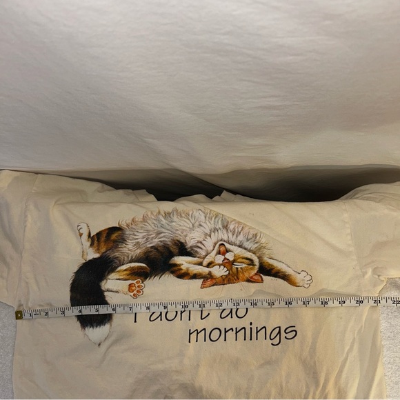 Vintage Marshlands Canada Cat T-Shirt - "I don't do mornings." - Picture 12 of 16